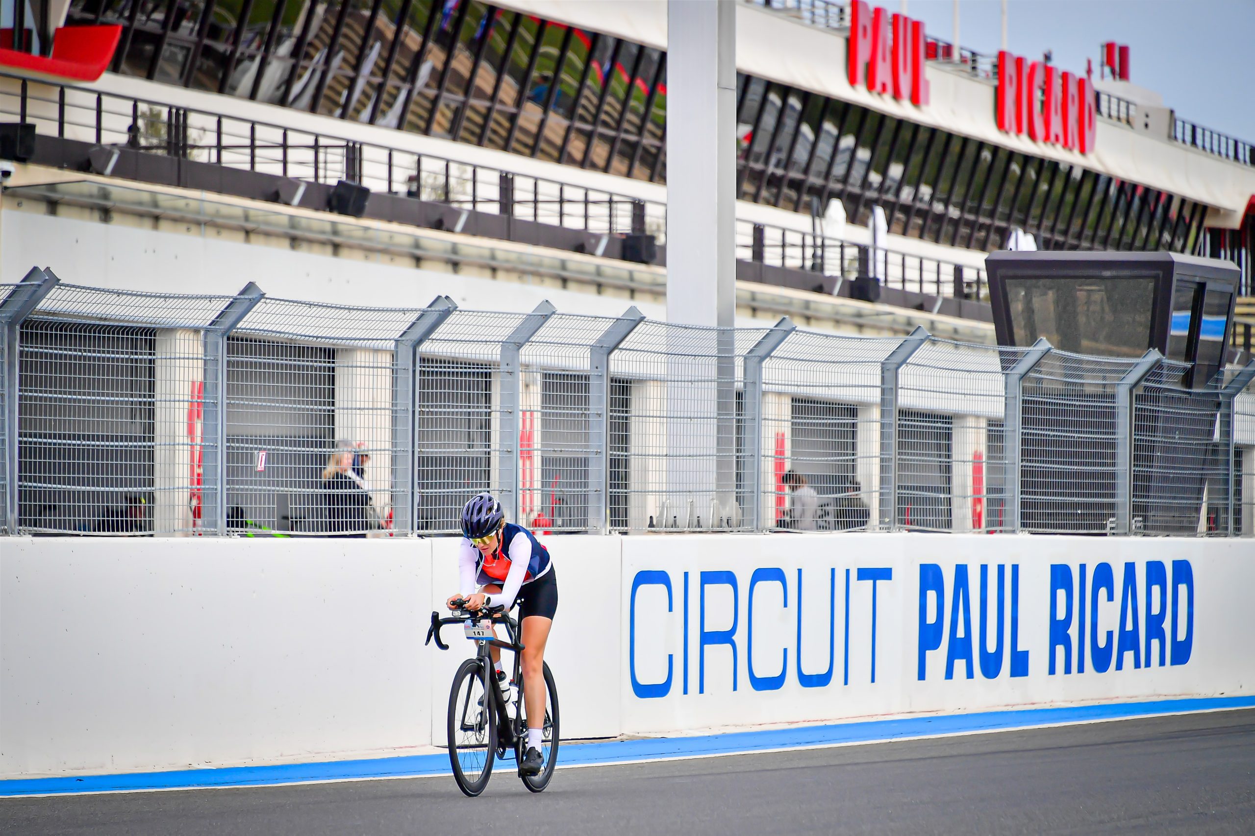 01-CASTELLET2023-AL-01105